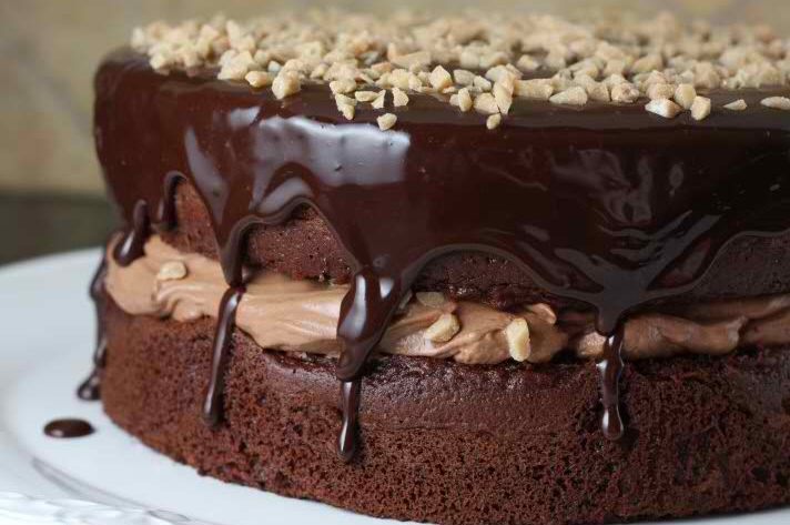 Chocolate-Mousse-Crunch-Cake-Dessert-Recipe
